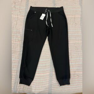 NWT Figs black 2.0 jogger size large